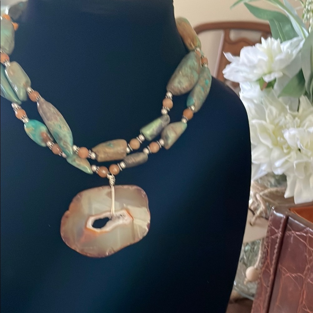 Elegant Green Stone Necklace